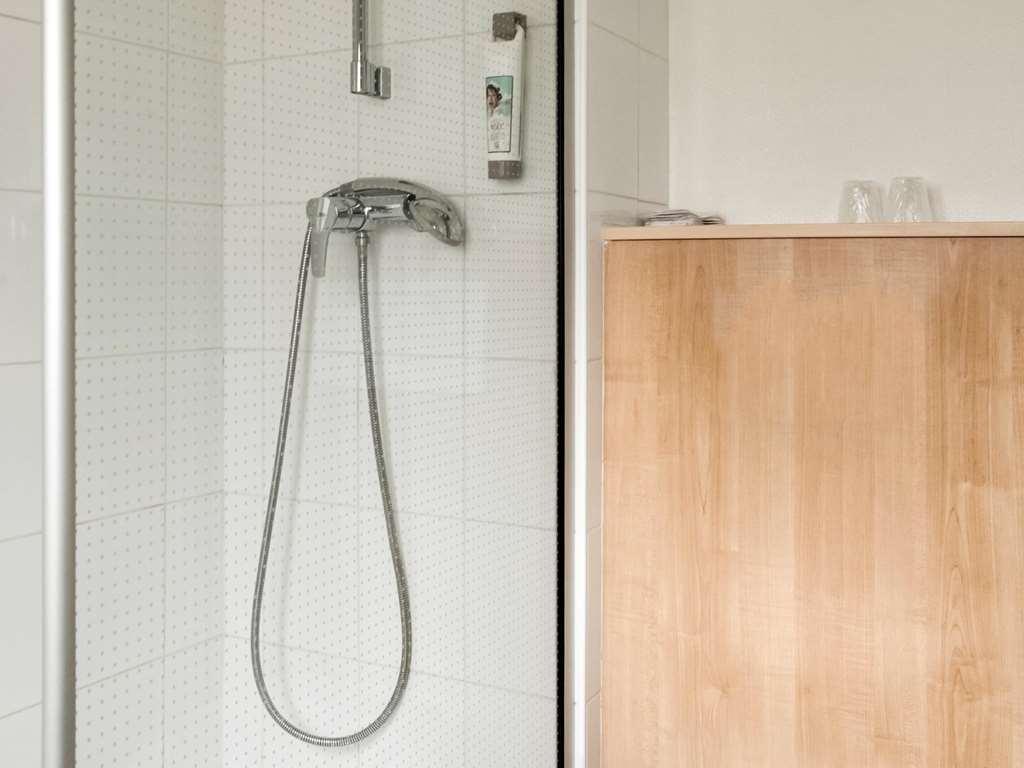 Ibis Lille Centre Grand Place Стая снимка