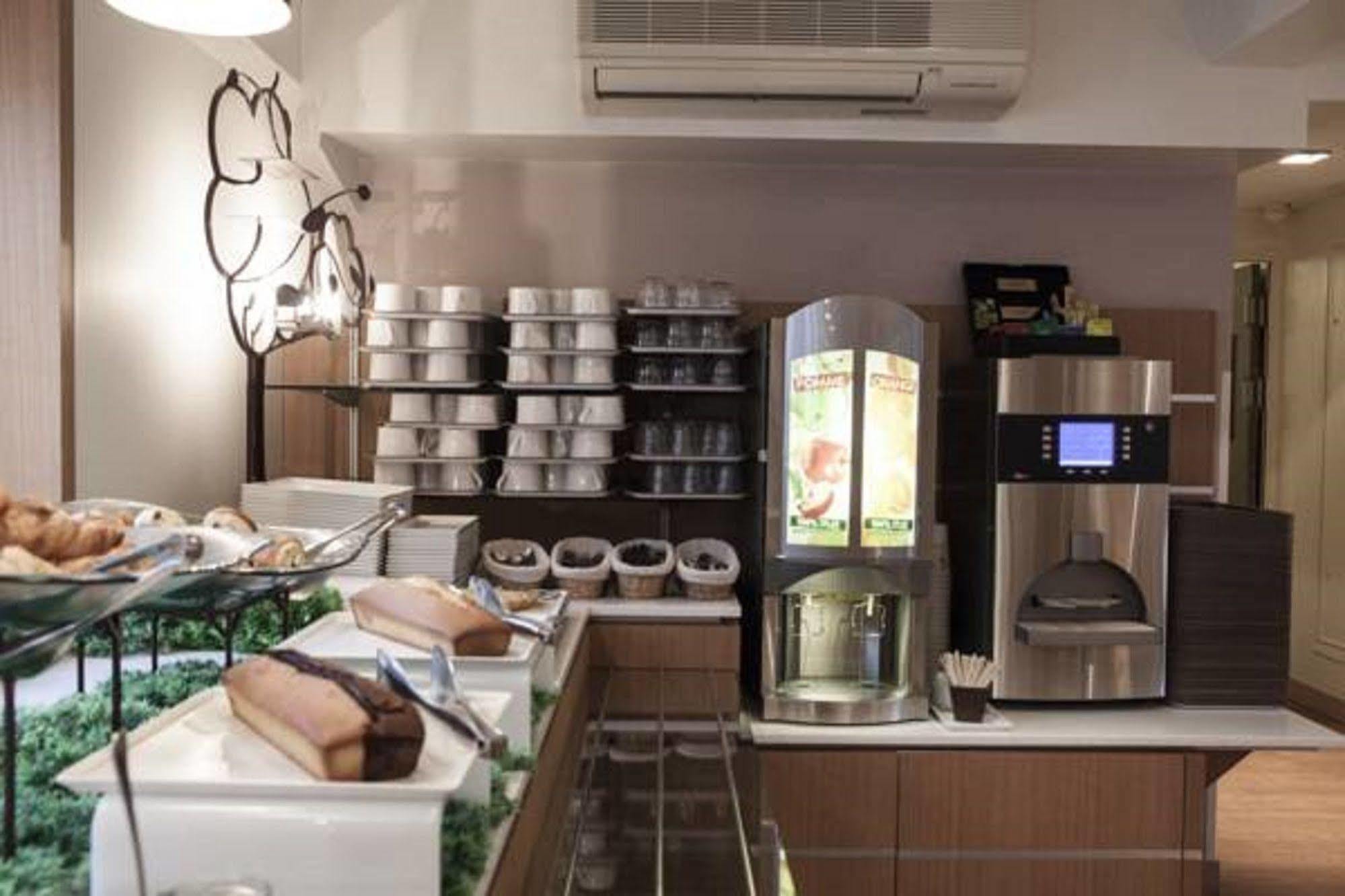 Ibis Lille Centre Grand Place Екстериор снимка